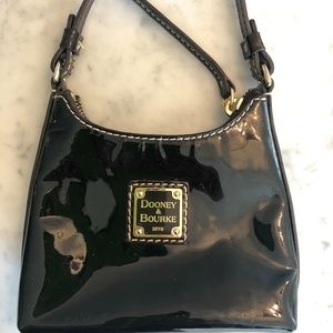 Dooney & Bourke black, patent leather purse